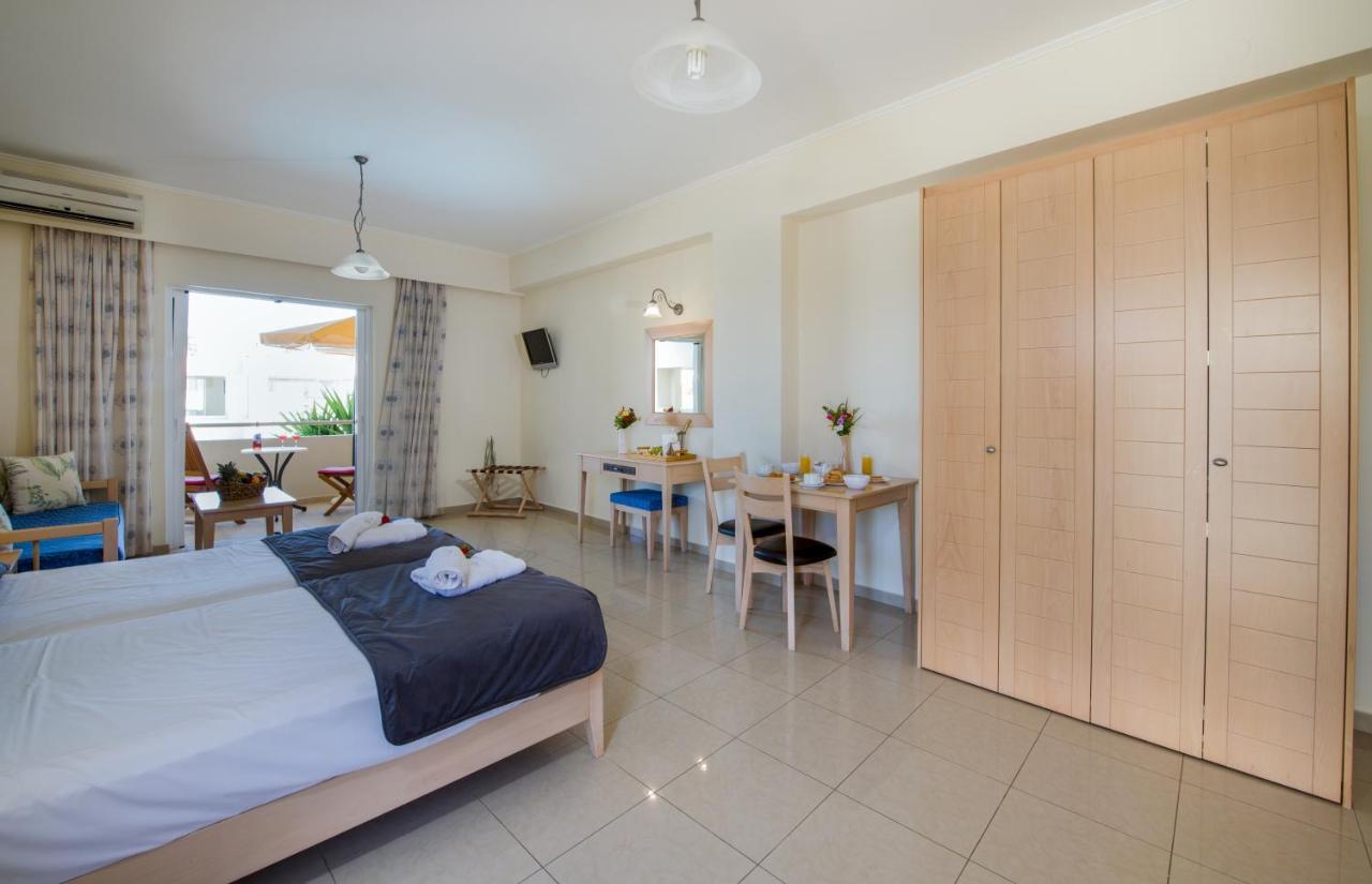 Toxo Hotel Platanés Buitenkant foto